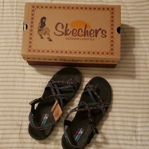 NWT Skechers Outdoor Reggaes